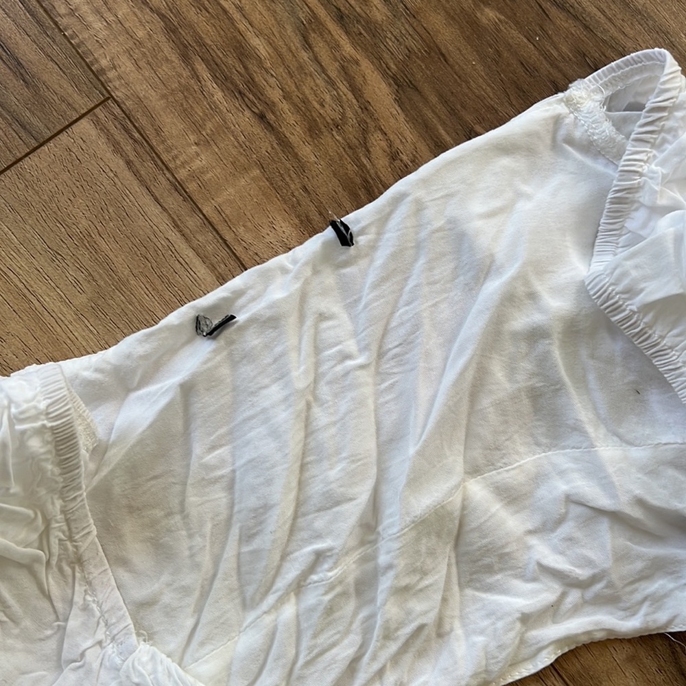 Buttoned Crop Top - Picture 5 of 5